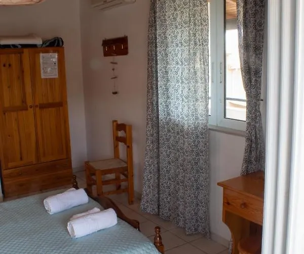 Vaso Alykanas Apartmanhotel