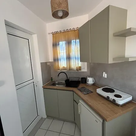 Vaso Alykanas Apartahotel 3*