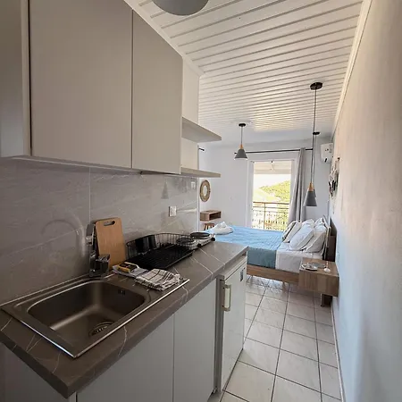 Vaso Alykanas Apartahotel 3*